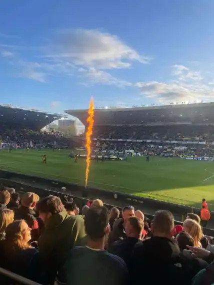 Vue Molineux Section JL3