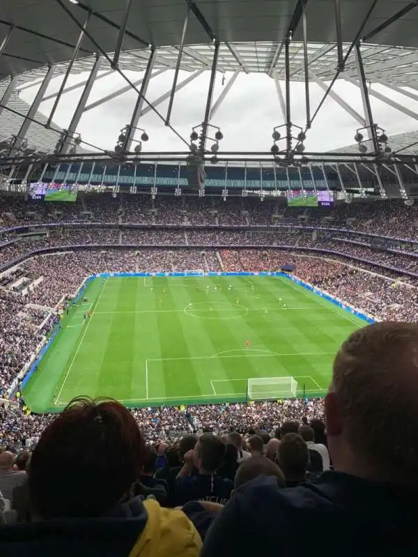 Vue bloc 453 – South Stand Tottenham
